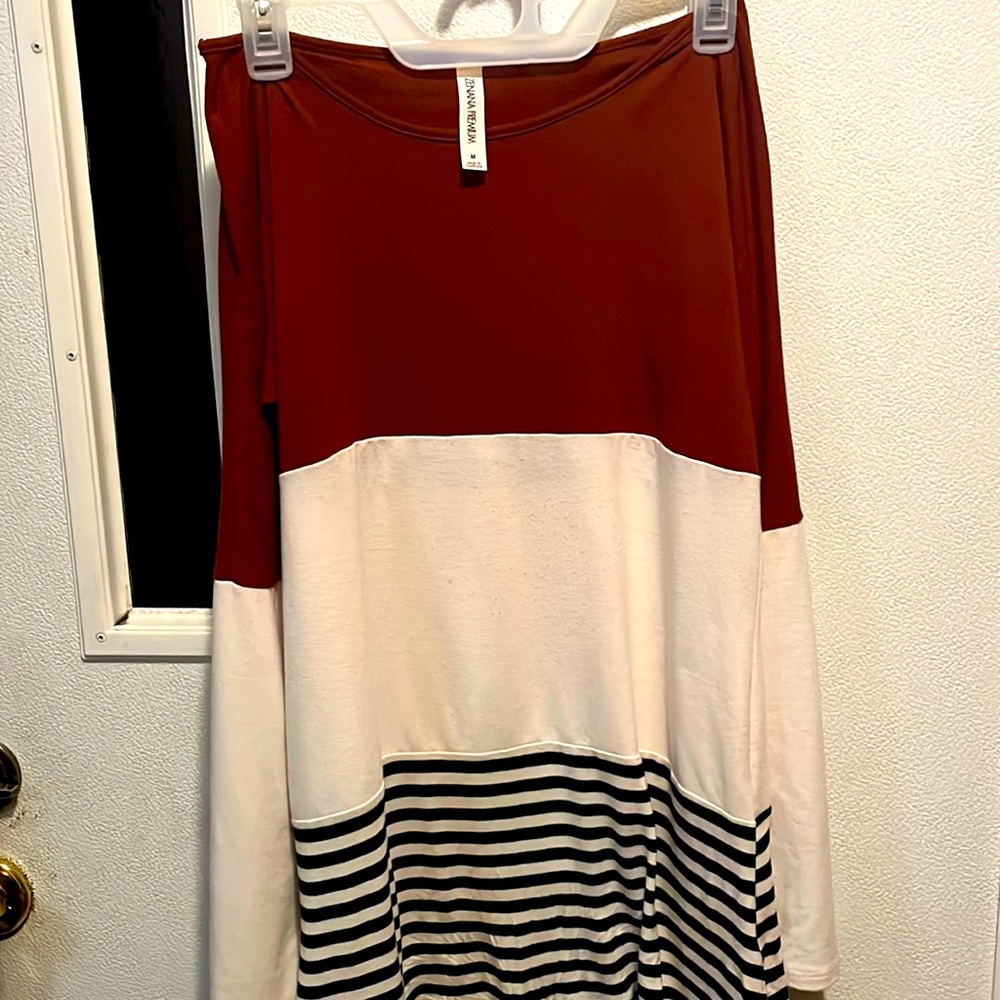 Boutique shirt nice with leggings